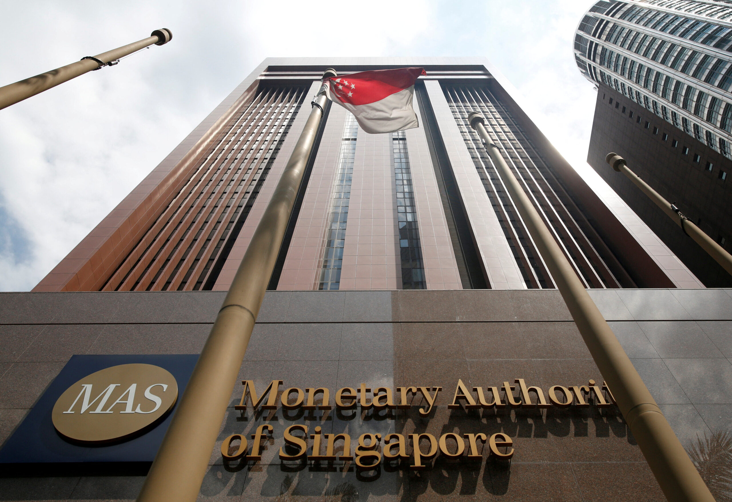 Investors track diverging rate paths across major central banks