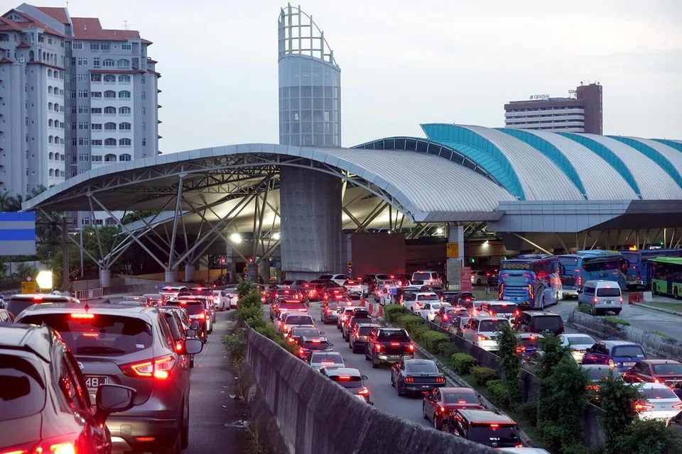 TB clusters Malaysia and travel health precautions