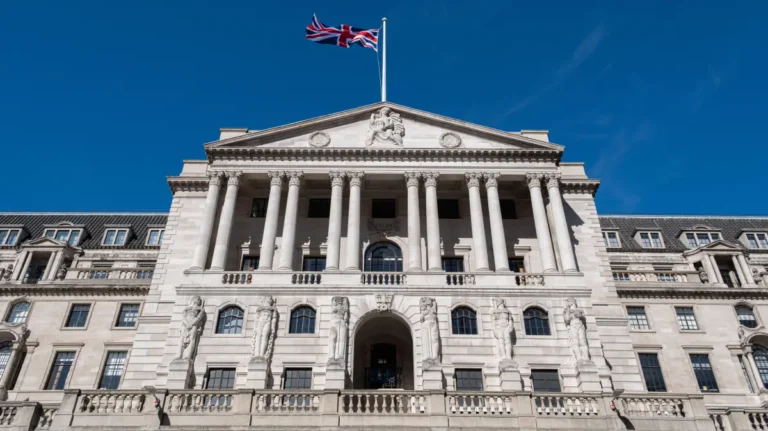 Central Bank Accused of Acting as 'Vigilante' Against Its Own Government Over Rising Bond Yields