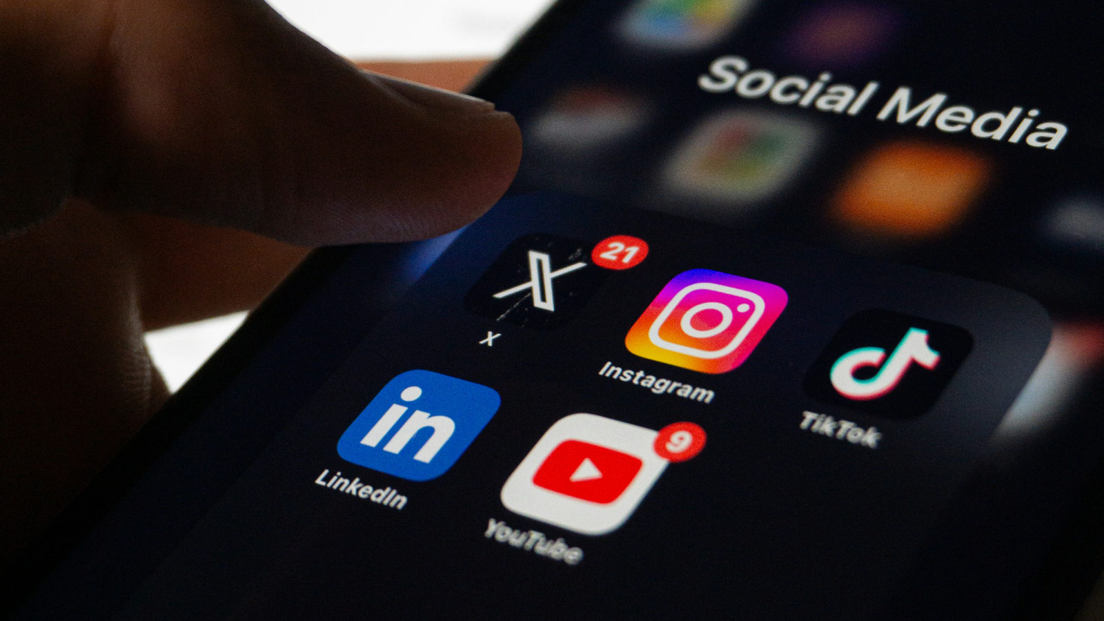 UAE Sets Minimum Age of 15 for Social Media Access in Landmark Digital Safety Regulation