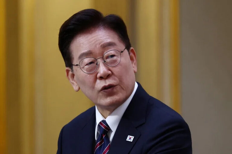 Lee Jae-myung's Approval Crisis: Why Housing Policy Is Undermining South Korea's Liberal Presidency
