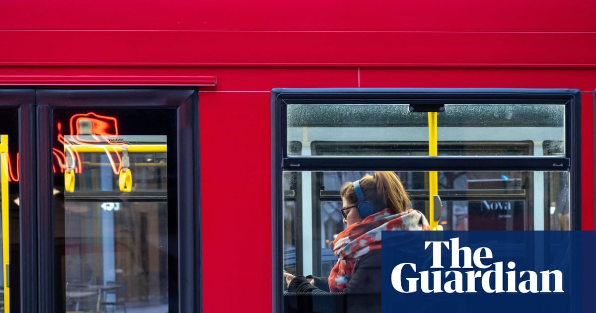 Scottish Commuter Pays £264 More Annually for Bus Pass Due to Smartphone App Requirement